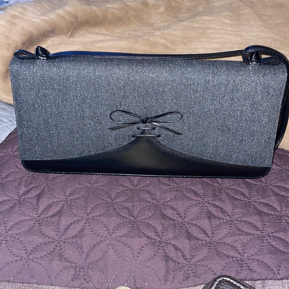 Stuart Weitzman clutch/handbag perfect condition